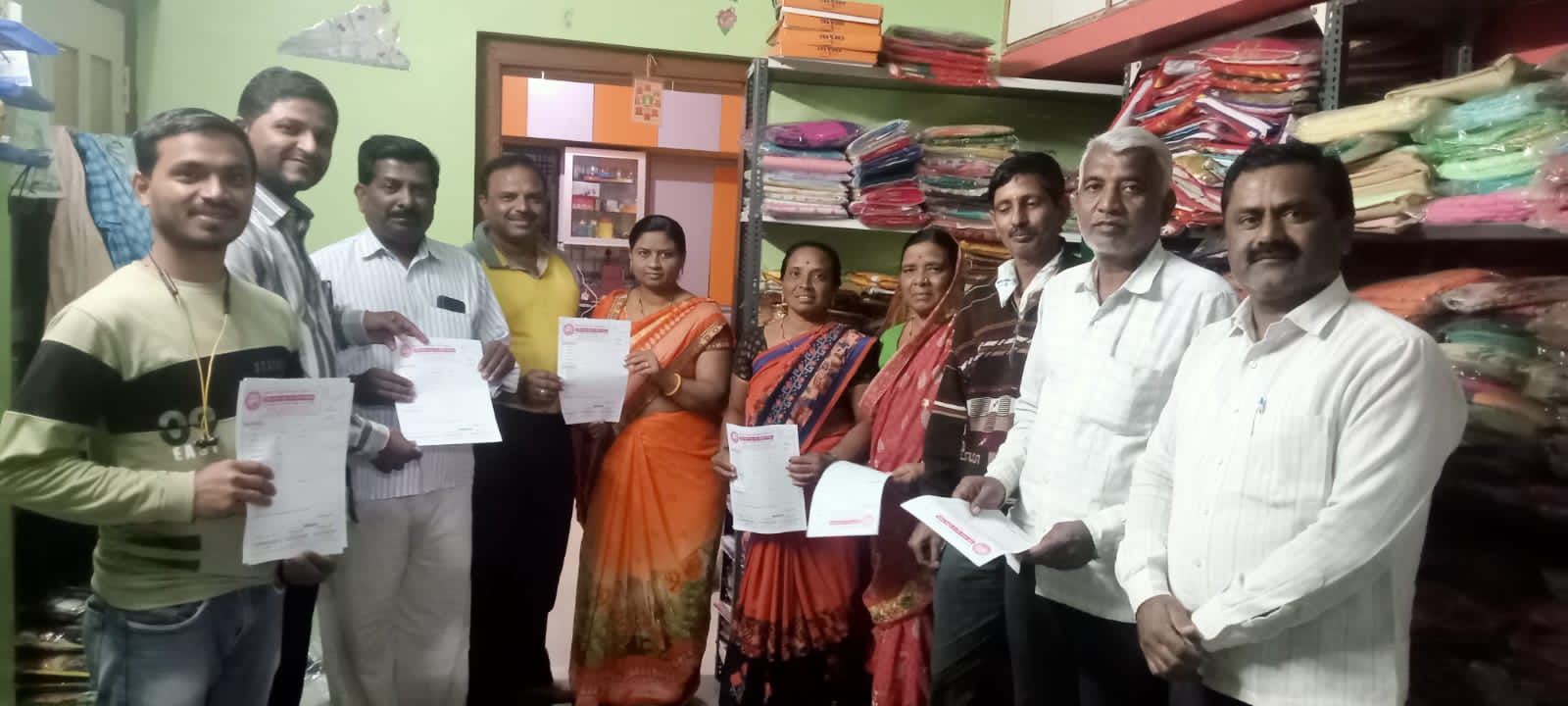 Ahmednagar teli Samaj Palak Parichay melava form Distribution