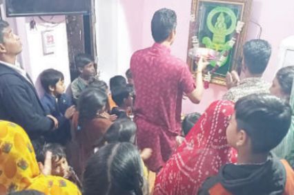 All India Teli Mahasabha Bhilwara celebrated the birthday of Khatu Naresh with great pomp