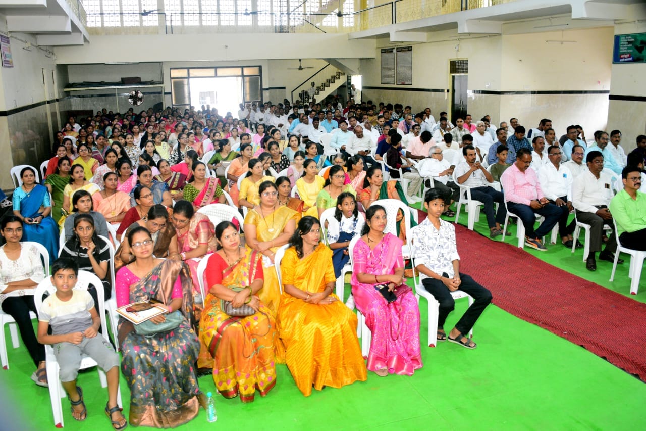 Arvi madhe Tailik Samaj cha Gunvant Sanman Sohala