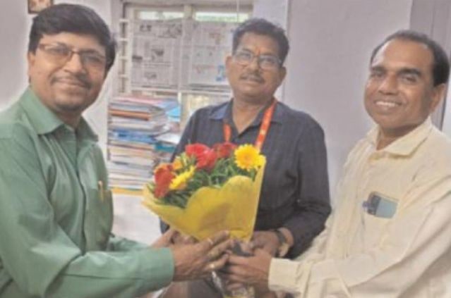 Honoring of GL Sahu ji by Karmayani