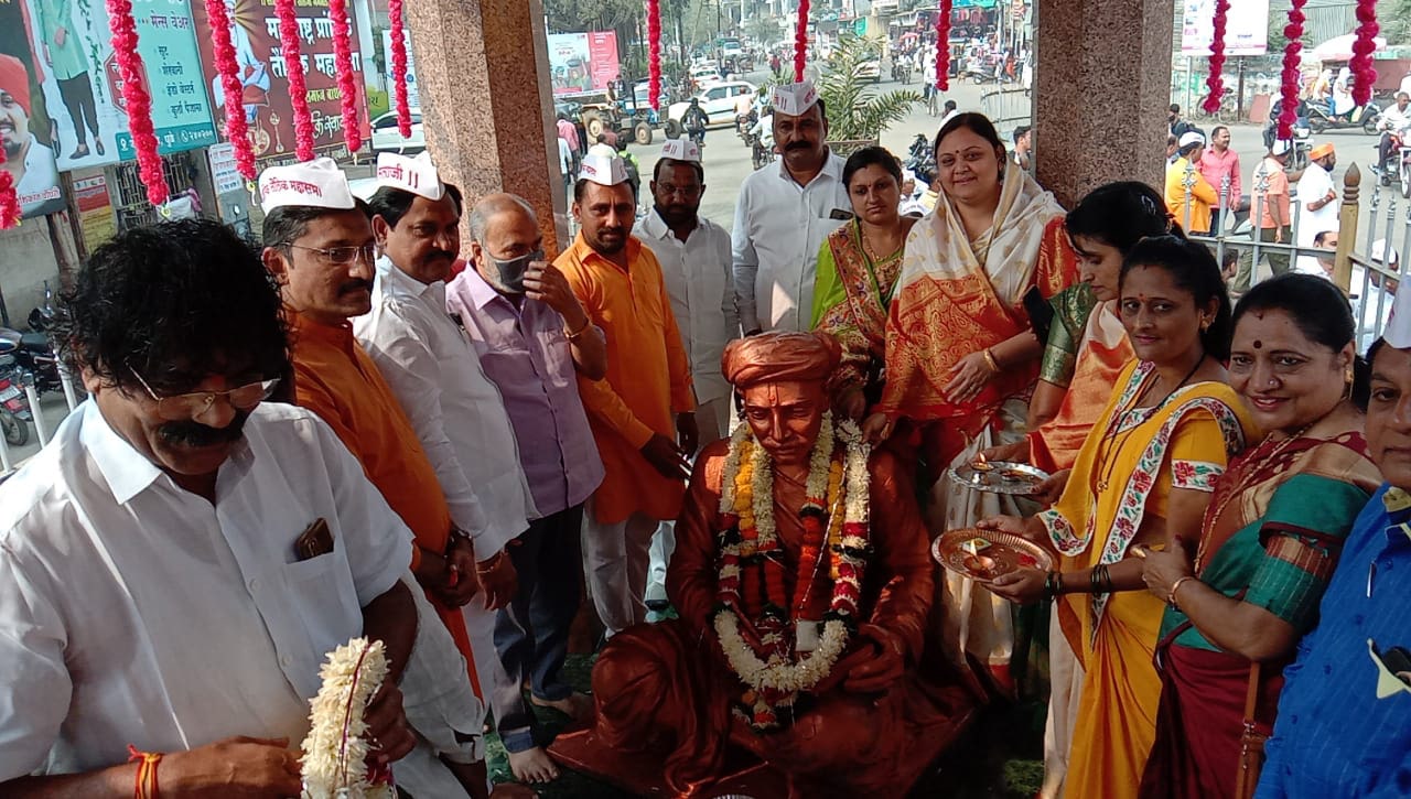 Maharashtra prantik teli Mahasabha Dhule celebrate Sant Santaji Jagnade Maharaj Jayanti