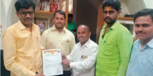 Pandharpur Teli Samaj Demand food for blind people.webp