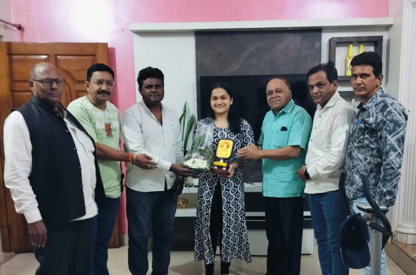 Santaji seva mandal Bhandara dwara aayojit kojagiri va gunvant Vidyarthi Satkar samarambh