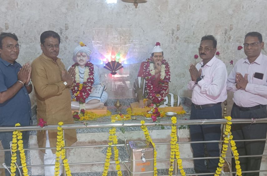 Shri Sant Santaji Jagnade Maharaj Murti Pran pratishthapana by Yavatmal teli Samaj