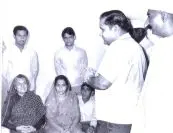 Shyam_Panhale_With_Indira_Gandhi