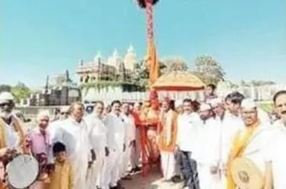Telya Bhutyachi Kavad shahar pradakshina
