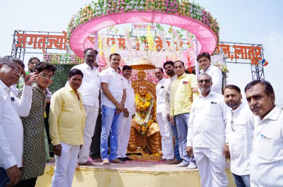 Veershaiv Lingayat Teli Samaj Latur celebrate Mahatma basweshwar Maharaj Jayanti