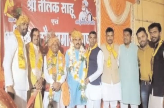 Maa Karmas grand Rath Yatra organized by Sahu Rathore Teli Samaj reached Ashta peoples representatives welcomed Maa Karmas grand Rath Yatra organized by Sahu Rathore Teli Samaj reached Ashta peoples representatives welcomed