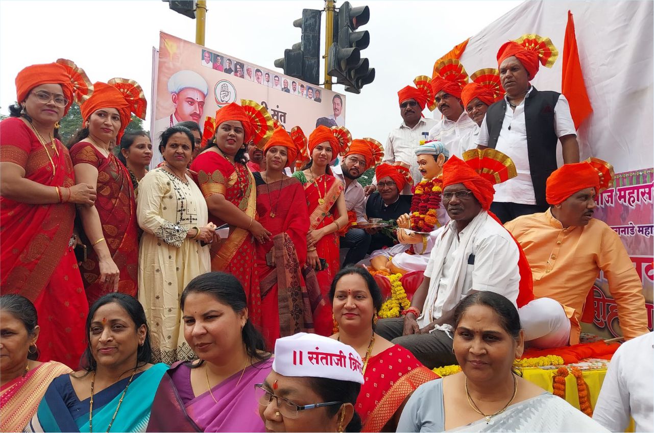 Sant Jaganade Maharaj Jayanti celebrated with enthusiasm on behalf of Santaji Brigade and Teli Samaj Nagpur