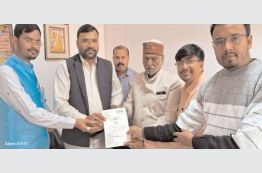 National General Secretary of Teli Pichda Vaishya Mahasabha Akhilesh Kumar Sahu was given a grand welcome in Bhopal National General Secretary of Teli Pichda Vaishya Mahasabha Akhilesh Kumar Sahu was given a grand welcome in Bhopal