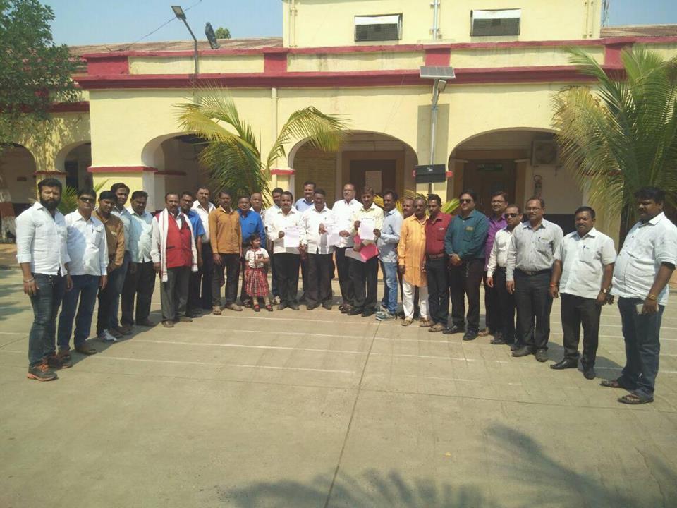 Teli Samaj Amravati Gives petition to Collector