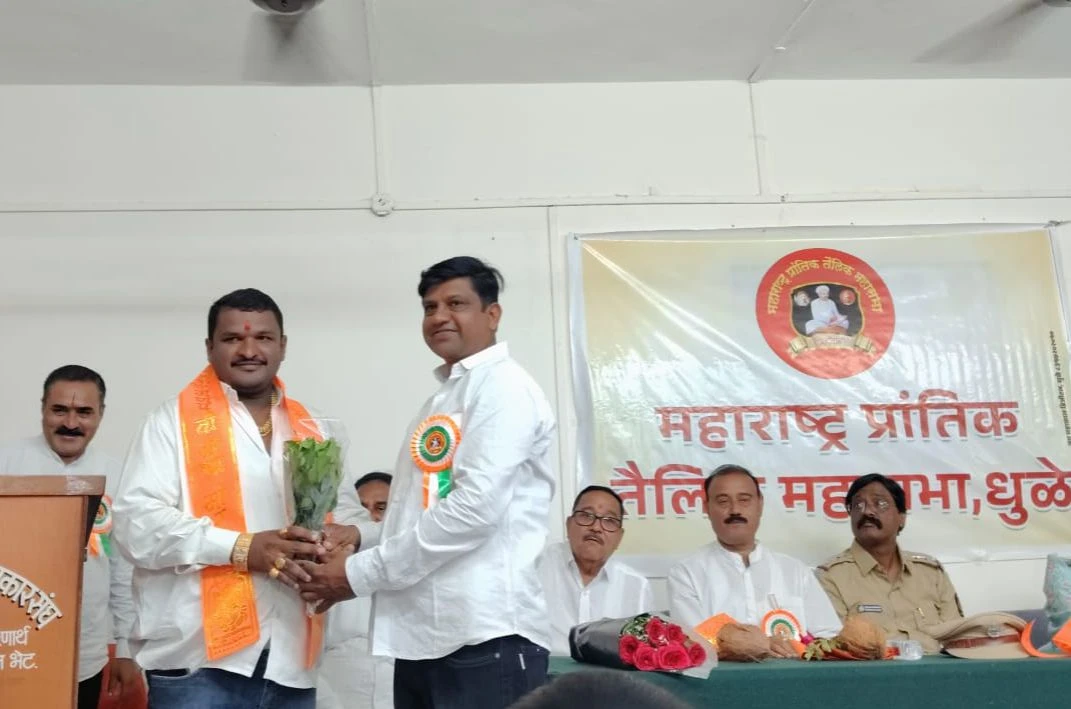 Jaywantrao Chaudhary Honored with Samaj Bhushan Award for Social Leadership