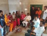 साहू समाज के प्रदेश अध्यक्ष मृतक अर्जुन साहू के परिजनों से मिले