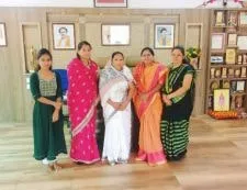 खान्देश तेली समाज मंडळ महिला आघाडी ची आ. सौ. मंजुळाताई गावित यांच्याशी भेट व चर्चा