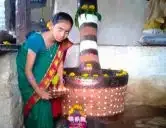 लाकडी घाण्याच्या तेलाच्या उद्योगात उतरले युवक
