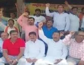 तेली समाज के लोगों की हो रही हत्याओं के खिलाफ धनबाद तेली समाज का एक दिवसीय धरना प्रदर्शन