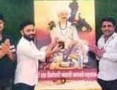 राशीन तेली समाजावतीने संत संताजी जगनाडे महाराजांना अभिवादन