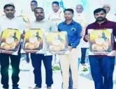 देहू येथील मंदिरात श्री तुकाराम महाराजांच्‍या श्री संताजी महाराजांचे हस्तलिखित वह्या असा फलक लावावा :- ज्ञानेशप्रसाद
