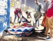 साहू समाज युवा प्रकोष्ठ ने बांटे जरूरतमंदों को कंबल व खाना