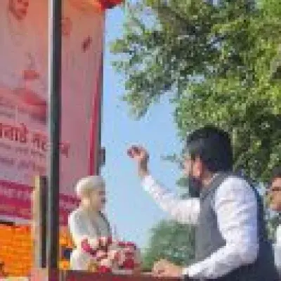 ओबीसी महासंघ तथा तेली महासंघ आयोजित श्री संत संताजी जगनाडे महाराज यांच्या जयंतीनिमित्त मा. विजयभाऊ चौधरी यांच्या हस्ते प्रतिमापूजन