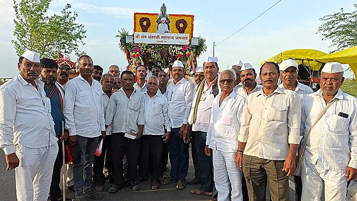 सातारा जिल्ह्यात श्री संताजी जगनाडे महाराज पालखीचे जल्लोषात स्वागत; 