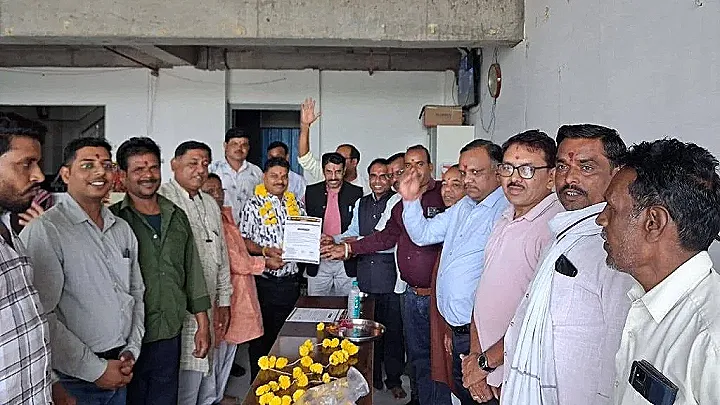 राष्ट्रीय तेली साहू महासंगठन की इंदौर - पीथमपुर बैठक में नई कार्यकारिणी घोषित