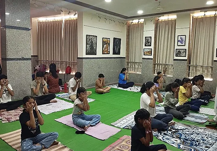 श्री संत संताजी आर्ट गॅलरी नागपूर येथे मुलांसाठी इंट्युशन प्रोसेस, मेधा योगा व उत्कर्ष योगा प्रशिक्षण उत्साहात संपन्न