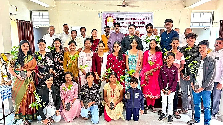 सातारा जिल्हा तेली समाजाचा विद्यार्थी गुणगौरव सोहळा संपन्न