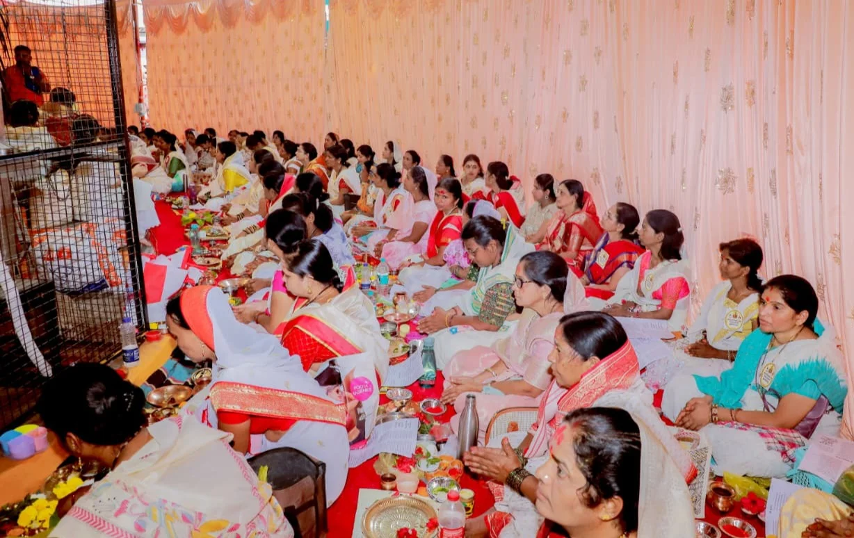 Latur Veerashaiva Teli Samaj Mahila Samiti Tarfe Navratra Mahotsavanimitt Kumkumarchan Puja Utsahat Sampann Zali
